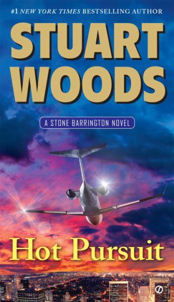 Hot Pursuit (A Stone Barrington Novel)
