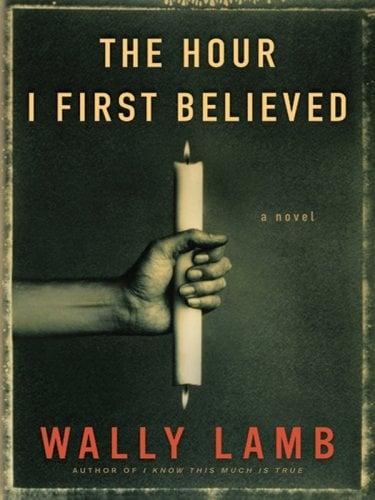 The Hour I First Believed (Large Print)