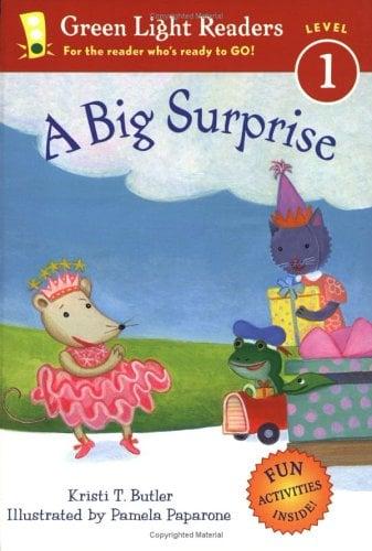 A Big Surprise (Green Light Readers, Level 1)